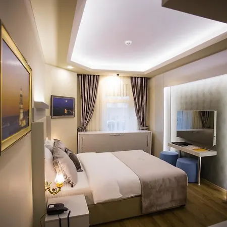 Отель Bonne Sante 3*